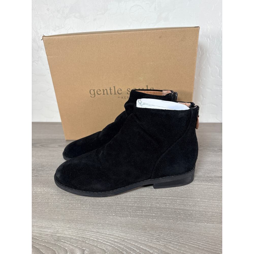 Gentle Souls by Kenneth Cole Womens 5 M Black Zip Suede‎ Booties Ankle Boot NIB